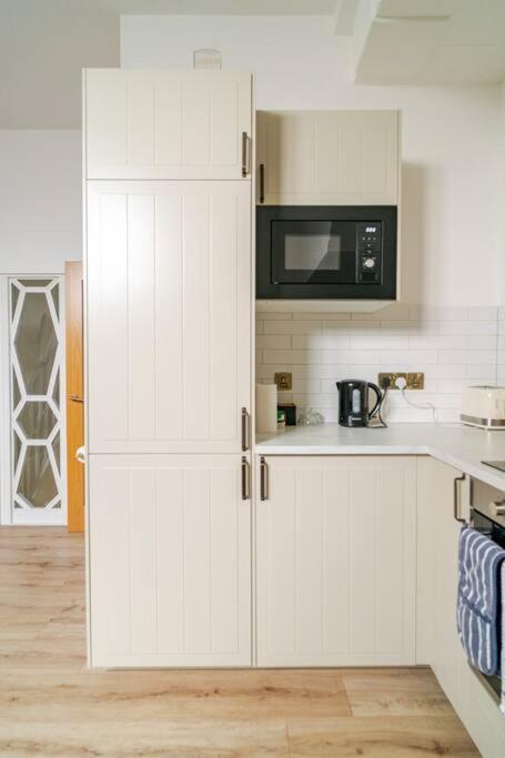 Stunning 2 Bed Apartment, Heart Of The Barbican Πλίμουθ Εξωτερικό φωτογραφία