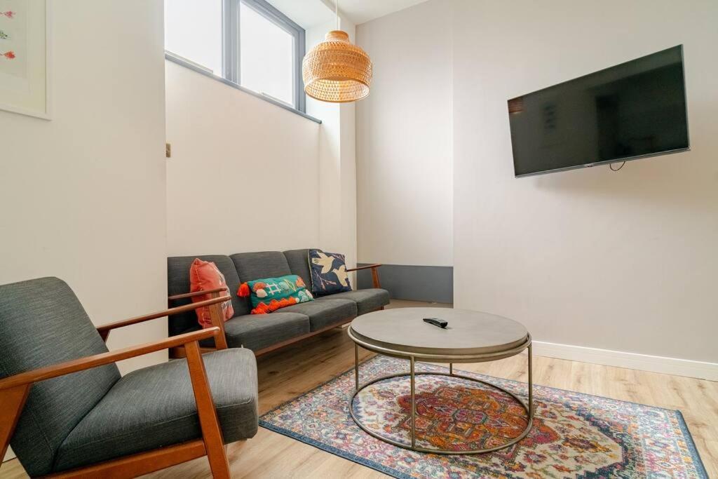 Stunning 2 Bed Apartment, Heart Of The Barbican Πλίμουθ Εξωτερικό φωτογραφία